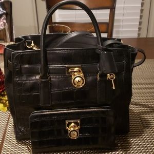 MK Handbag with matching wallet